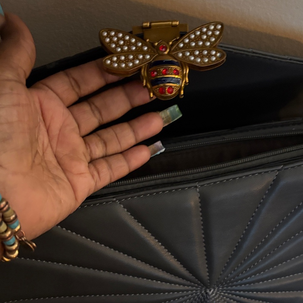 Elegant Gray Handbag with Gold Bee Accent - Picture 8 of 8